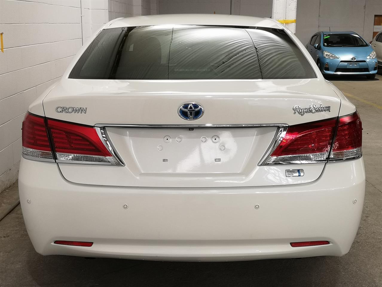 2014 Toyota Crown