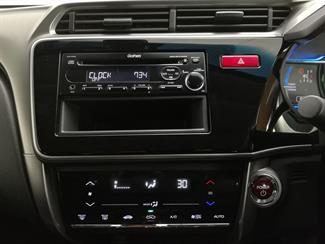 2015 Honda Grace - Thumbnail
