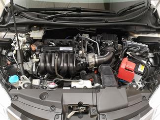 2015 Honda Grace - Thumbnail
