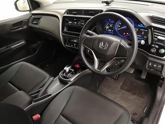 2015 Honda Grace - Thumbnail