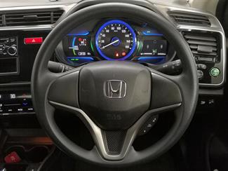 2015 Honda Grace - Thumbnail