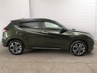 2016 Honda Vezel - Thumbnail