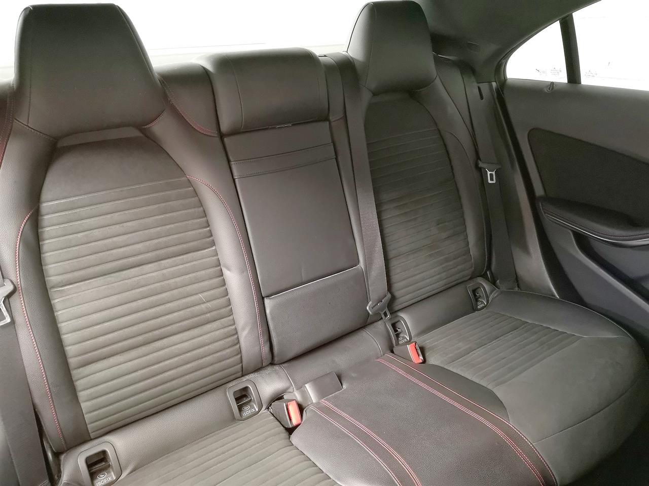 2014 Mercedes-Benz CLA 180