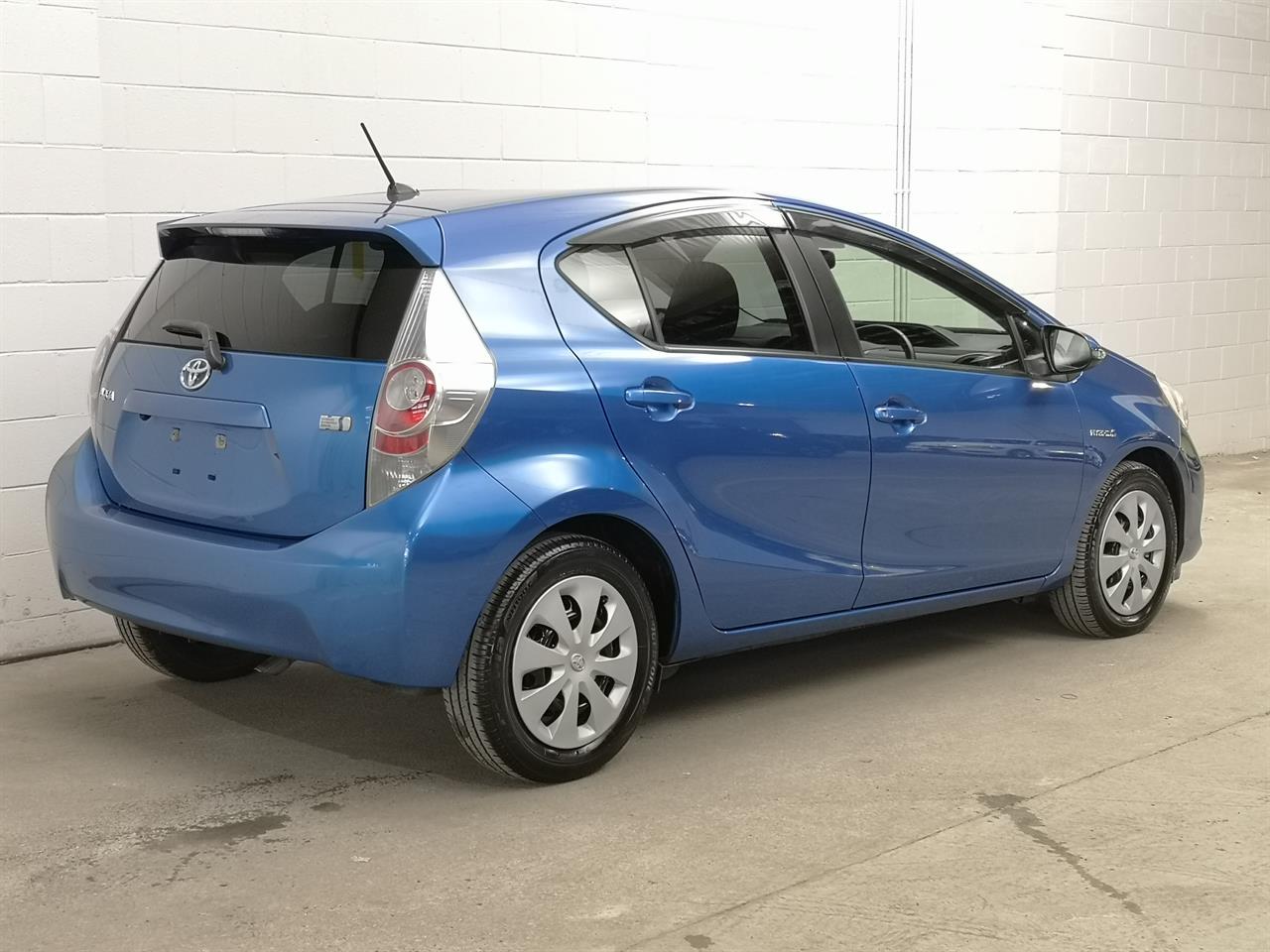 2013 Toyota Aqua