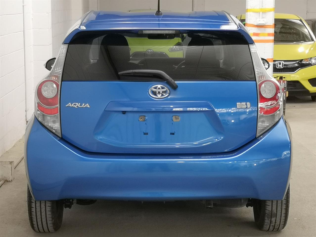2013 Toyota Aqua