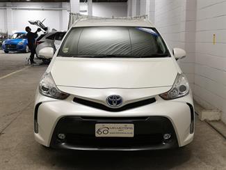 2015 Toyota Prius - Thumbnail