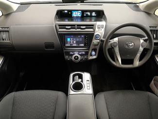2015 Toyota Prius - Thumbnail