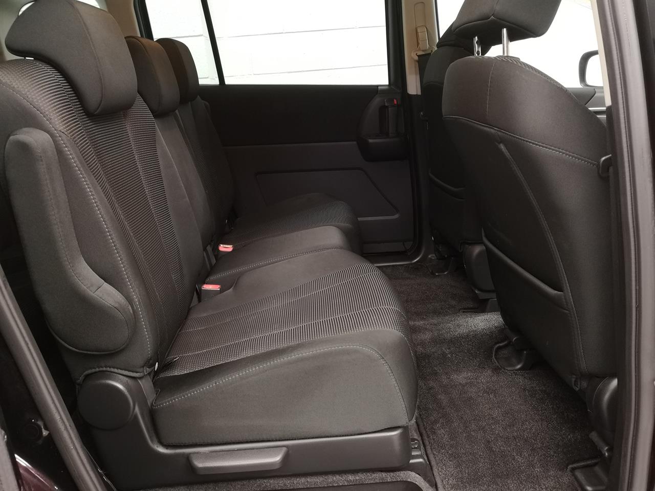 2013 Mazda Premacy