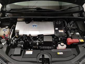 2019 Toyota Prius - Thumbnail