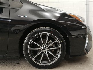 2019 Toyota Prius - Thumbnail