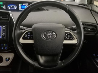 2019 Toyota Prius - Thumbnail