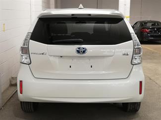 2014 Toyota Prius - Thumbnail
