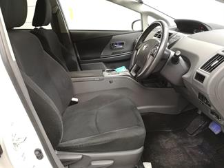 2014 Toyota Prius - Thumbnail