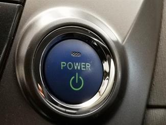 2014 Toyota Prius - Thumbnail