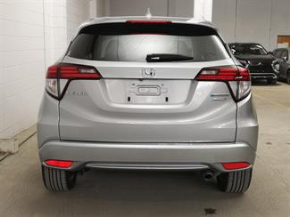 2016 Honda Vezel - Thumbnail