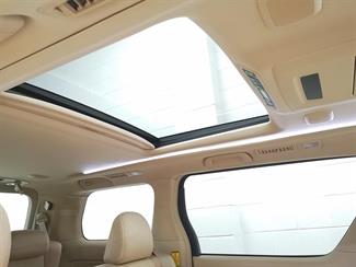 2012 Toyota Alphard - Thumbnail