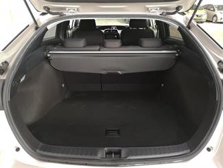 2017 Toyota Prius - Thumbnail