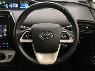 2017 Toyota Prius - Thumbnail