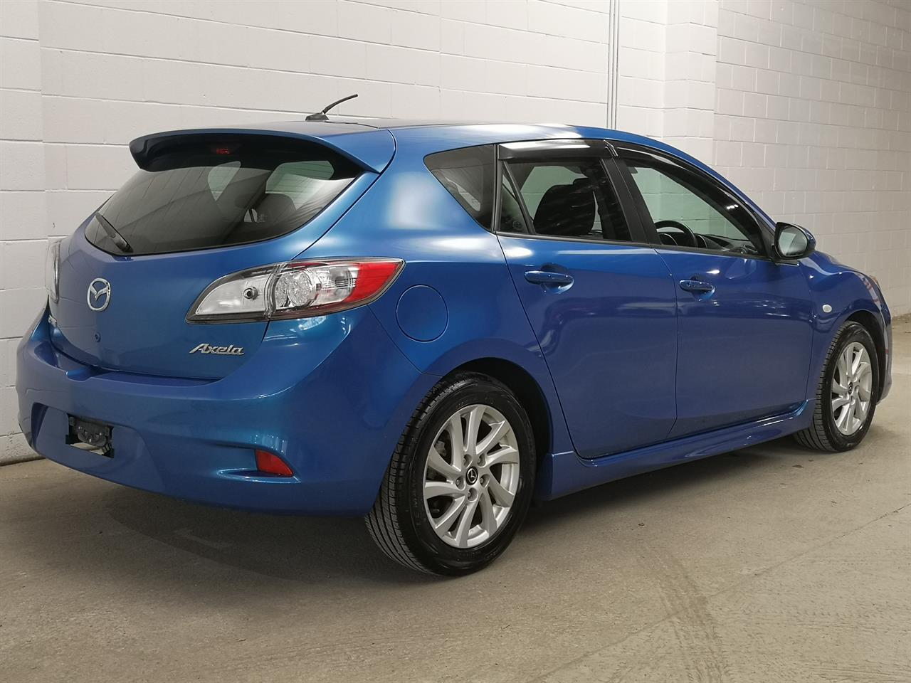 2012 Mazda Axela