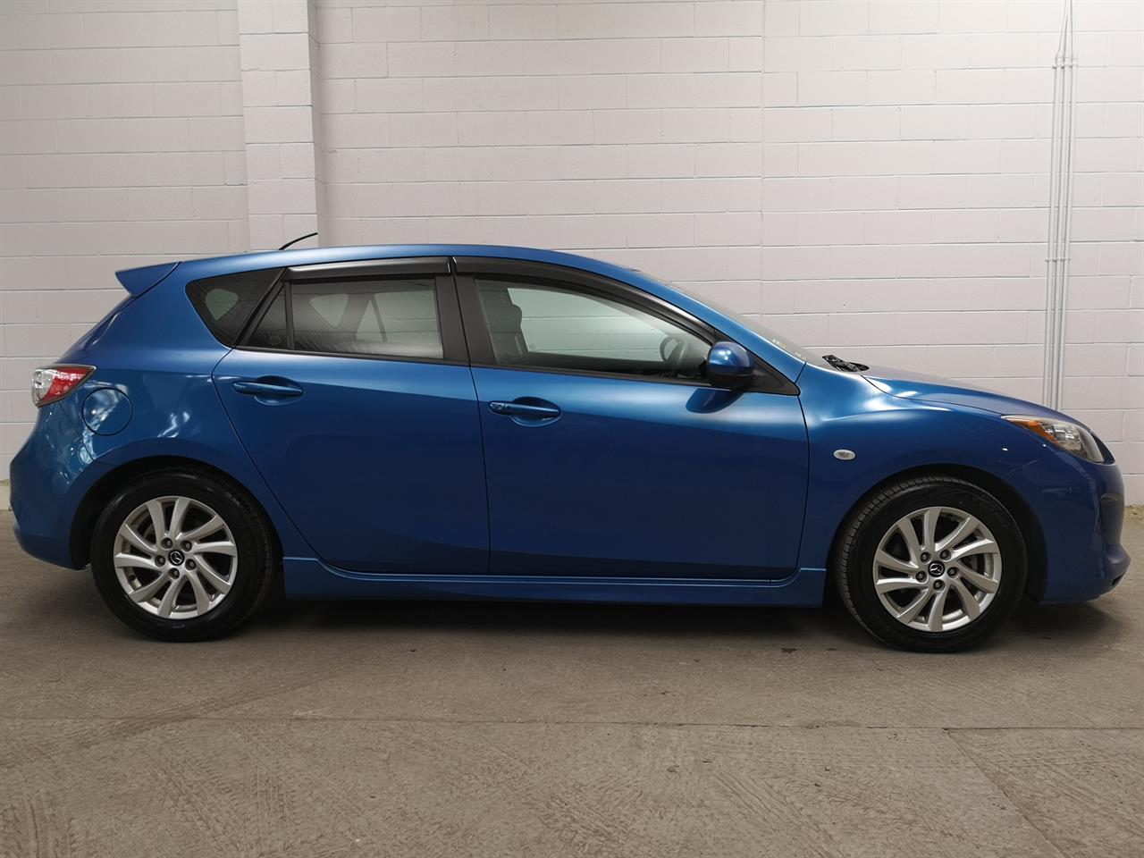 2012 Mazda Axela