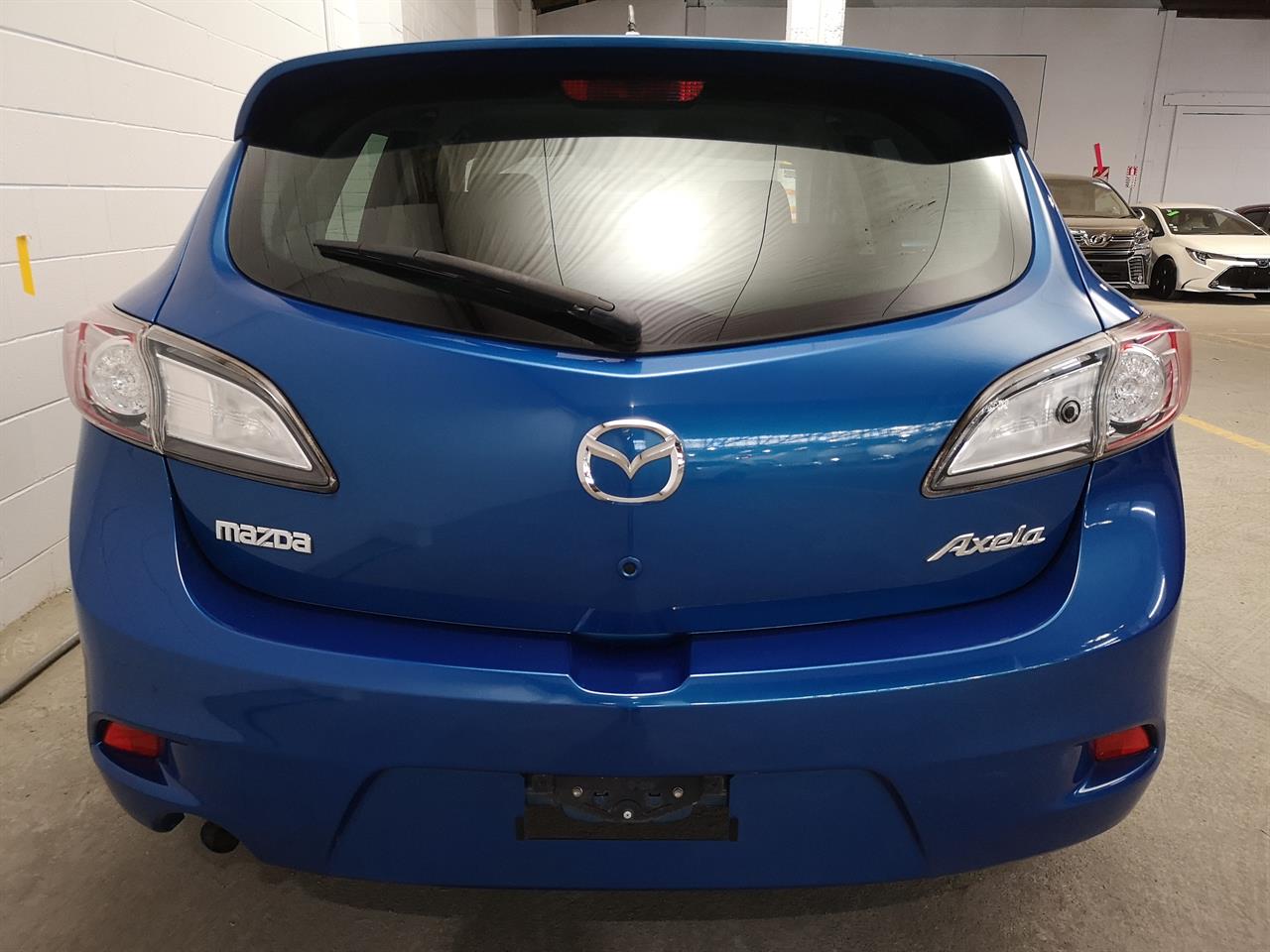 2012 Mazda Axela