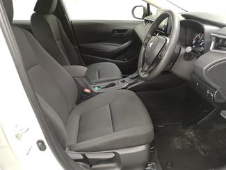 2021 Toyota Corolla - Thumbnail