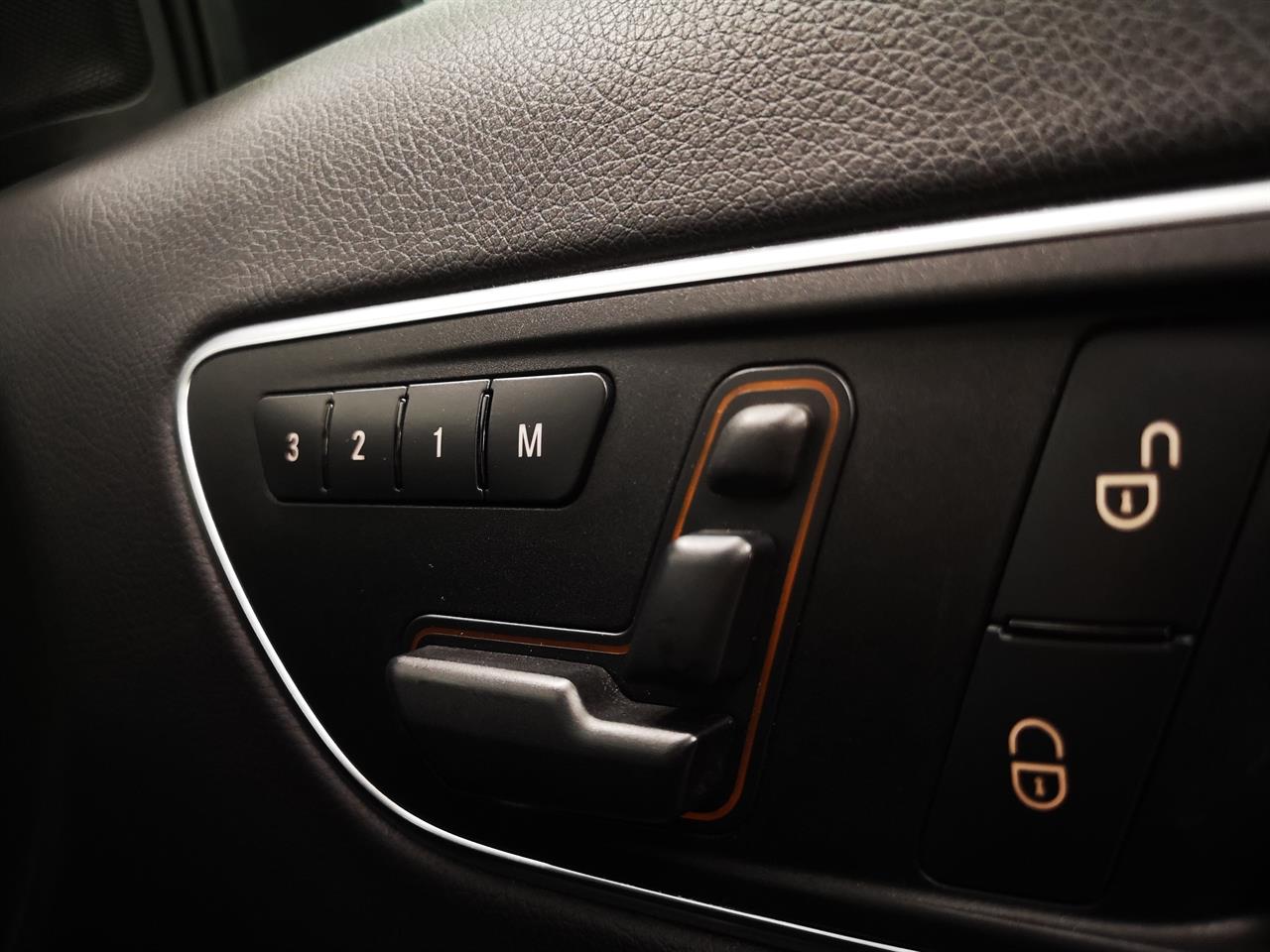 2015 Mercedes-Benz A180