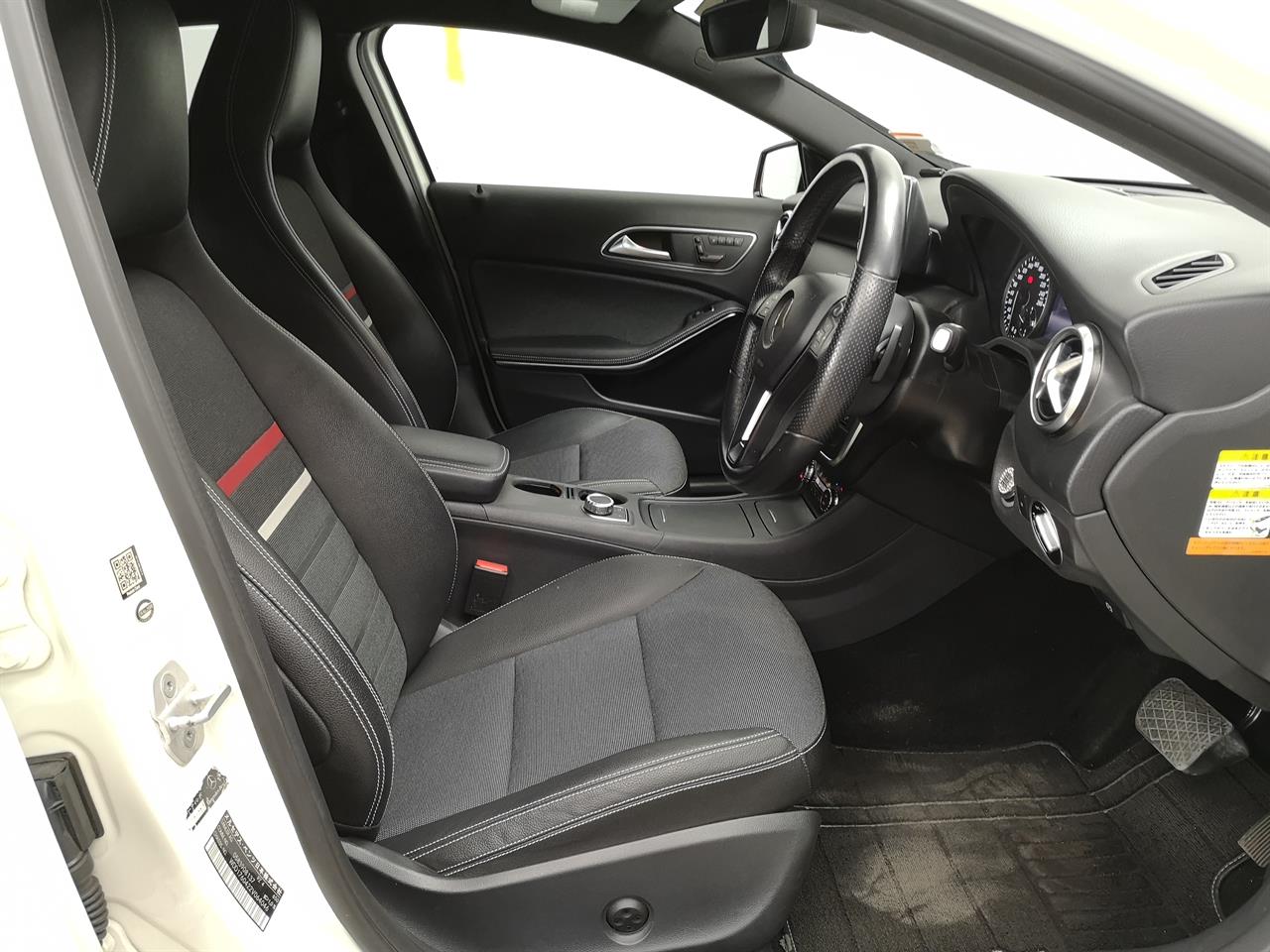 2015 Mercedes-Benz A180