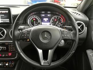 2015 Mercedes-Benz A180 - Thumbnail