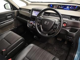2017 Honda Freed - Thumbnail