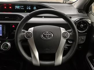 2016 Toyota Aqua - Thumbnail