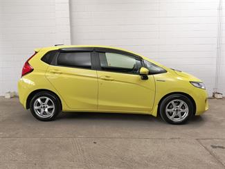 2017 Honda Fit - Thumbnail