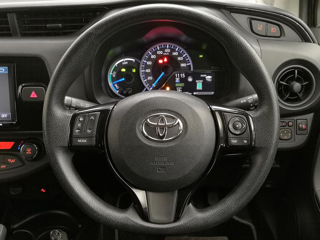 2017 Toyota Vitz