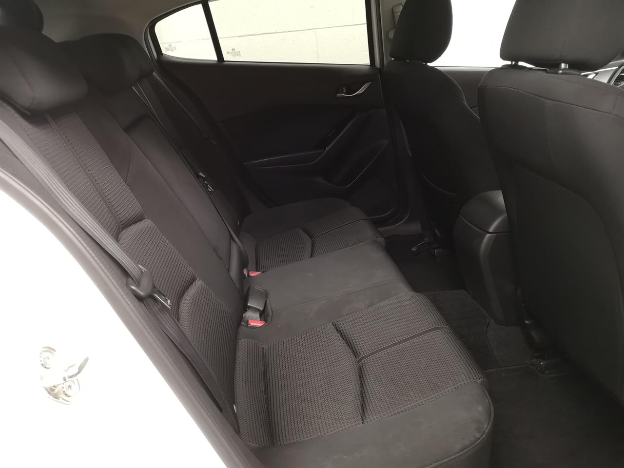 2018 Mazda Axela