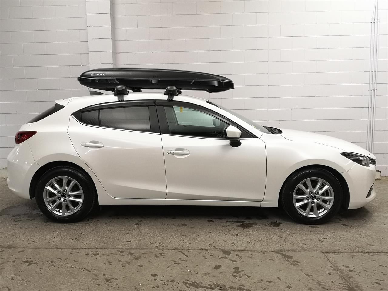2018 Mazda Axela