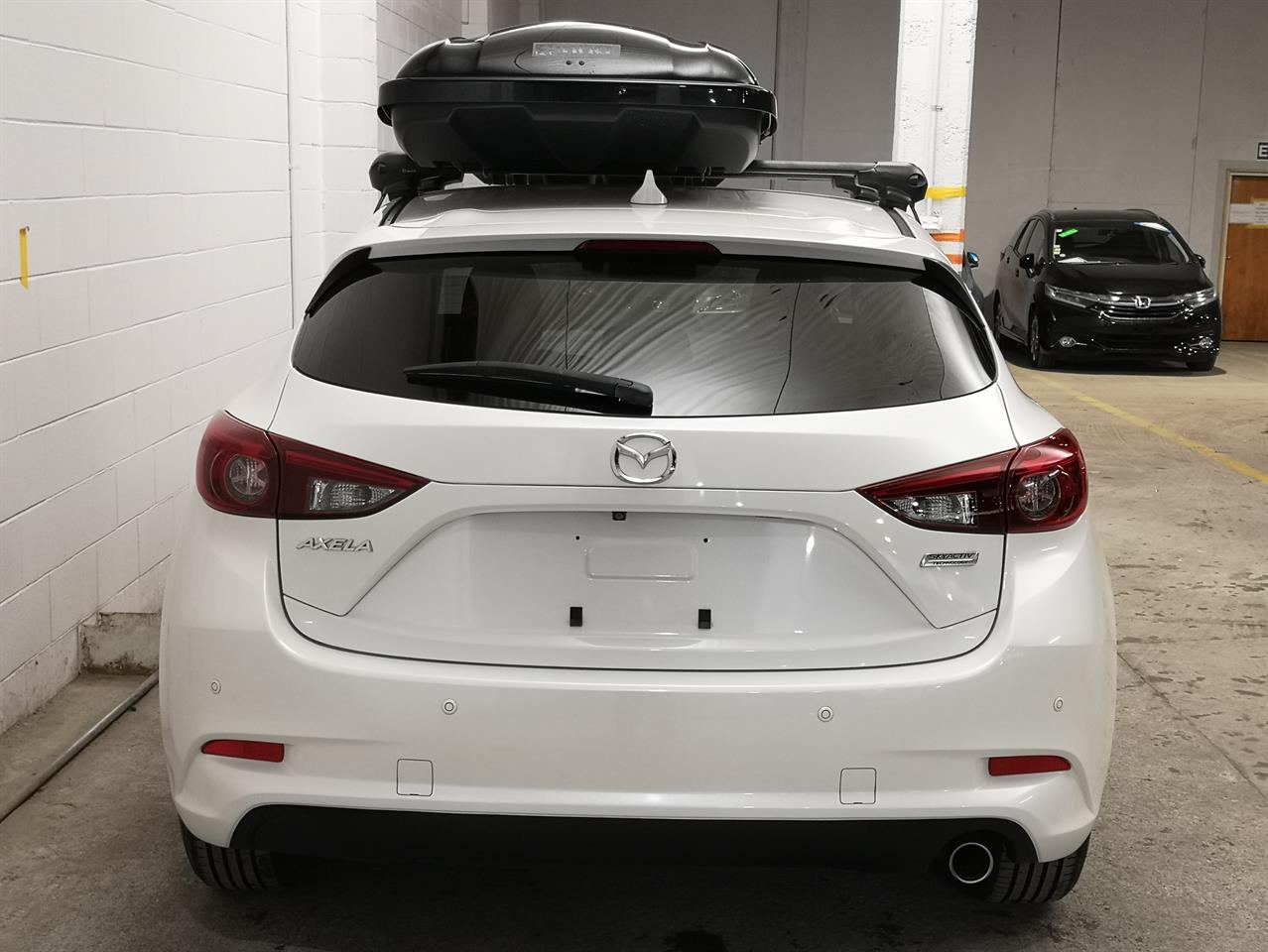 2018 Mazda Axela
