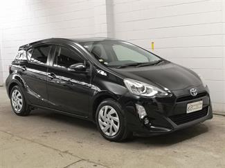 2015 Toyota Aqua - Thumbnail