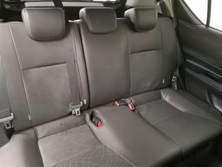 2015 Toyota Aqua - Thumbnail