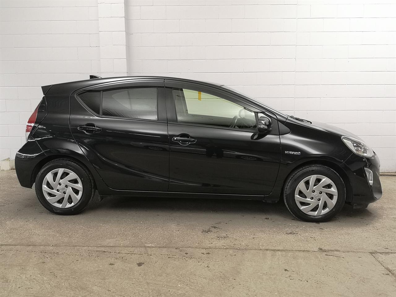 2015 Toyota Aqua