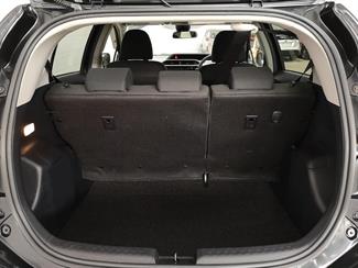 2016 Toyota Aqua - Thumbnail