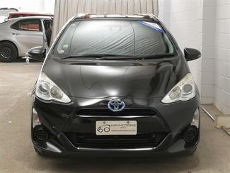 2016 Toyota Aqua - Thumbnail