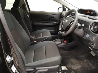 2016 Toyota Aqua - Thumbnail