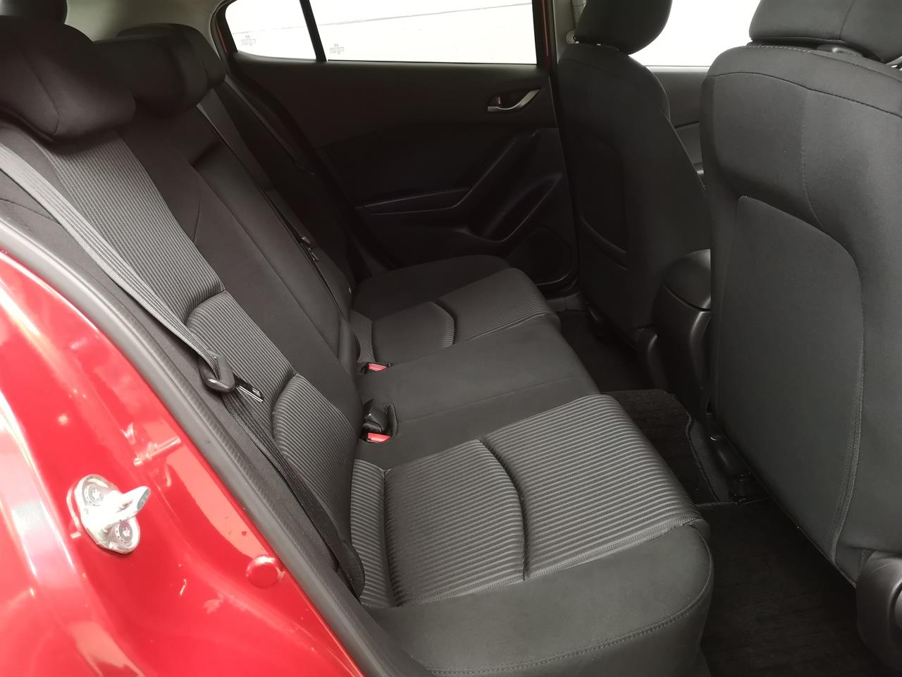 2014 Mazda Axela