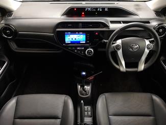 2015 Toyota Aqua - Thumbnail