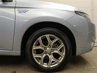 2013 Mitsubishi Outlander - Thumbnail