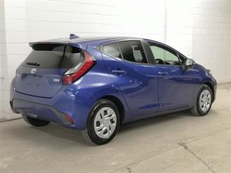 2023 Toyota Aqua - Thumbnail