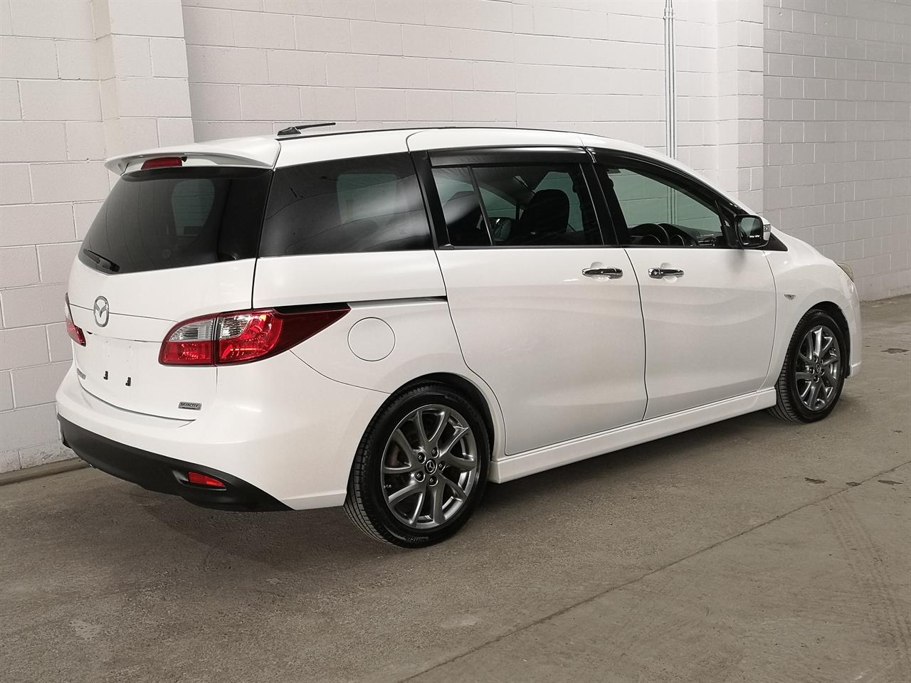 2013 Mazda Premacy
