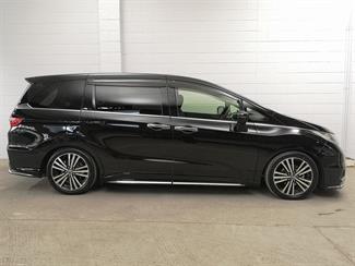 2017 Honda Odyssey - Thumbnail