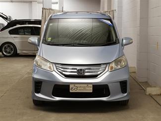 2013 Honda Freed - Thumbnail