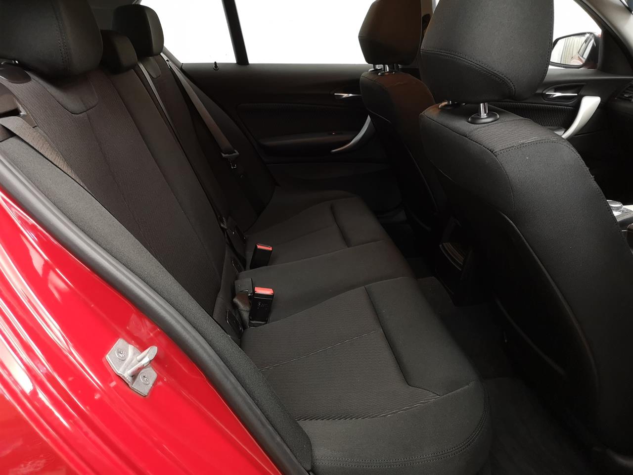 2018 BMW 118I